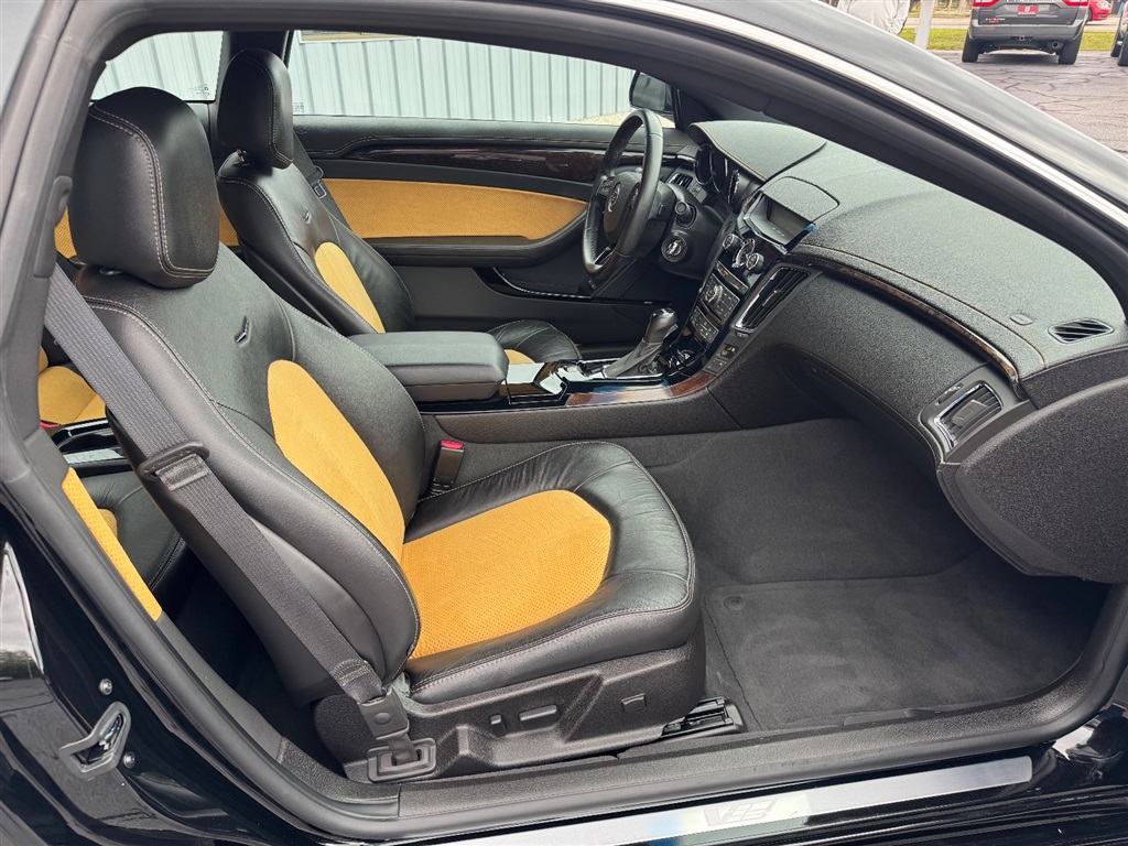2012 Cadillac CTS V Coupe photo 4