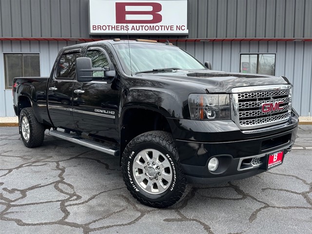 GMC Sierra 3500HD Denali Crew Cab SRW 4WD in Aberdeen