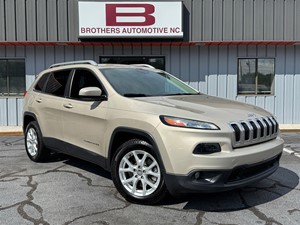 Picture of a 2015 Jeep Cherokee Latitude