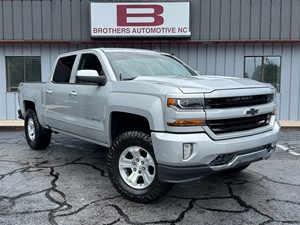 Picture of a 2017 Chevrolet Silverado 1500 LT Crew Cab 4WD