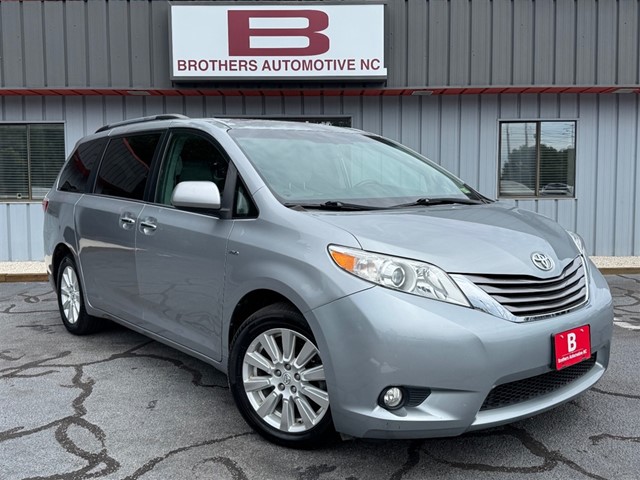 Toyota Sienna XLE Premium AWD in Aberdeen