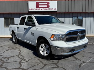 Picture of a 2022 RAM 1500 SLT Crew Cab 4WD
