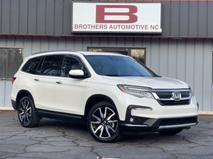 Picture of a 2019 Honda Pilot Touring 2WD