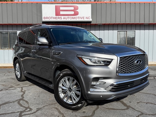 Infiniti QX80 LUXE in Aberdeen