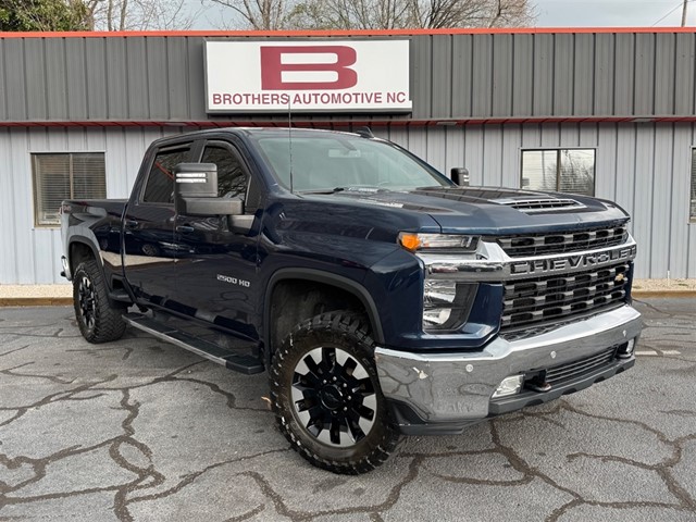 Chevrolet Silverado 2500HD LT Crew Cab 4WD in Aberdeen