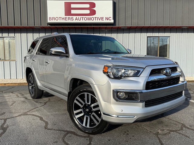 Toyota 4Runner Limited 4WD V6 in Aberdeen