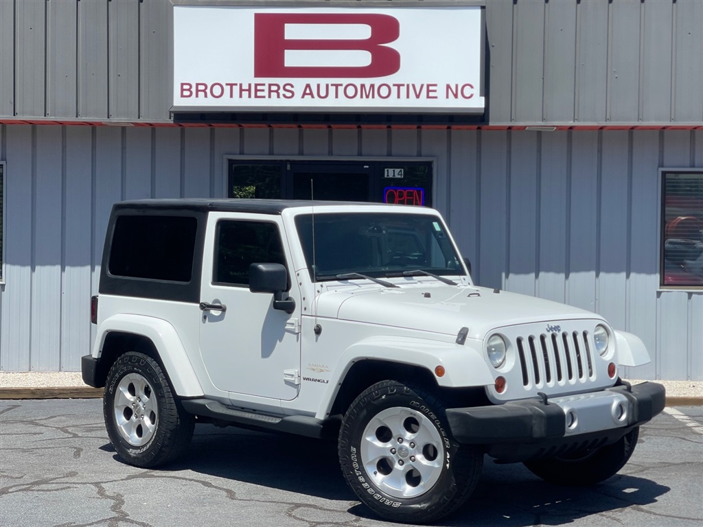2013 Jeep Wrangler Sahara's photo