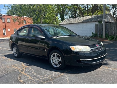 2004 Saturn ION Sedan 2