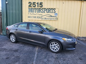 Picture of a 2016 Ford Fusion SE