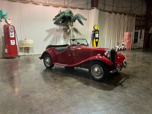 Picture of a 1951 MG TD Roadster