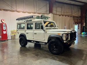 Picture of a 1993 Land Rover Defender 110 4-Door 4WD