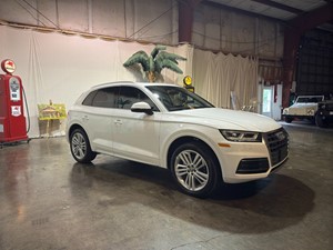 Picture of a 2018 Audi Q5 2.0T Premium Plus quattro