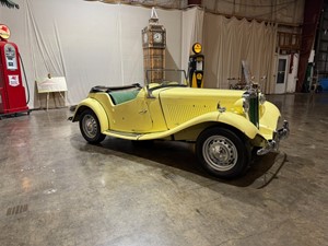 Picture of a 1952 MG TD Roadster