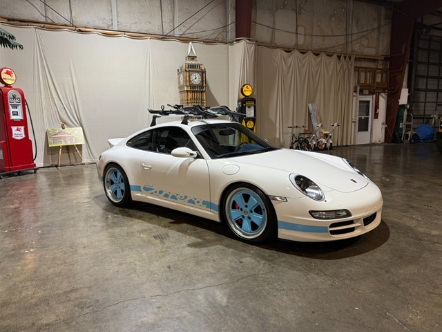 Picture of a 2006 Porsche 911 S Coupe Modified