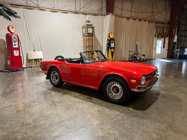 Picture of a 1972 Triumph TR6 Roadster