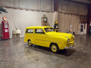 Picture of a 1950 Crosley CD  Super Coupe Panel Wagon