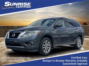 Picture of a 2014 Nissan Pathfinder 4WD 4dr SV