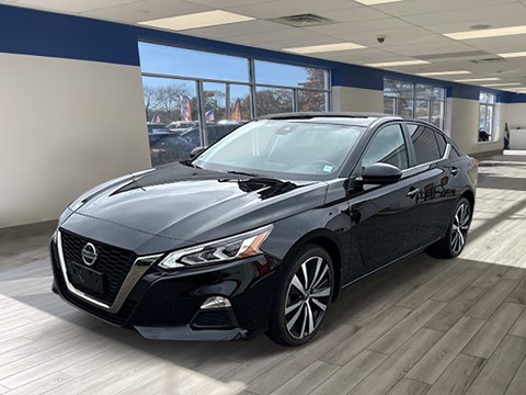 2022 Nissan Altima 2.5 SR AWD Sedan