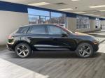 2022 Porsche Macan Pic 2695_V2025010403150200007