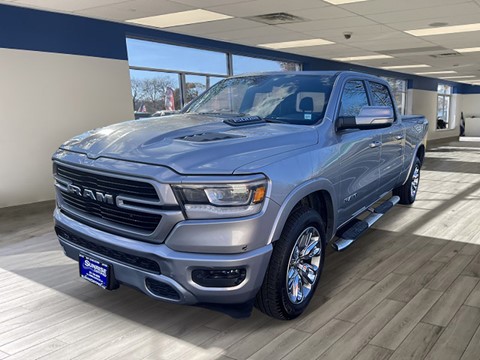 2020 Ram 1500 Laramie 4x4 Crew Cab 64 Box