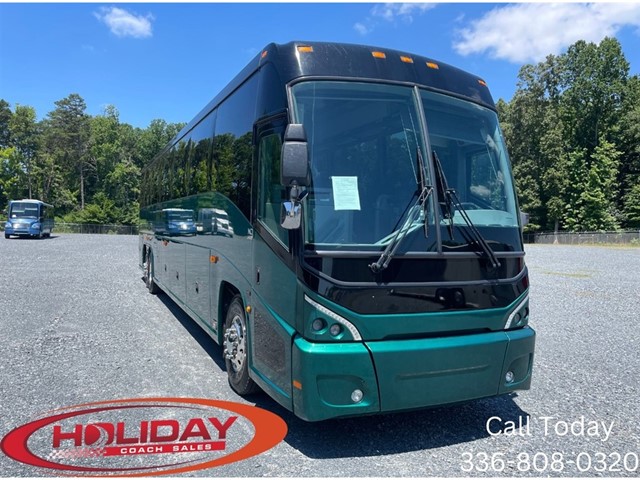 Picture of a used 2014 MCI J4500