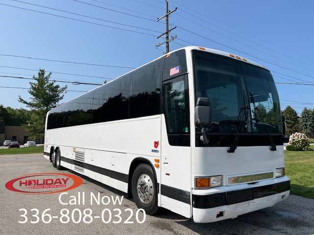 Prevost X3-45 at Holiday