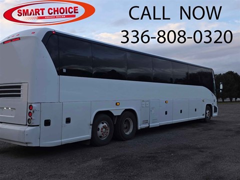 2012 MCI J4500