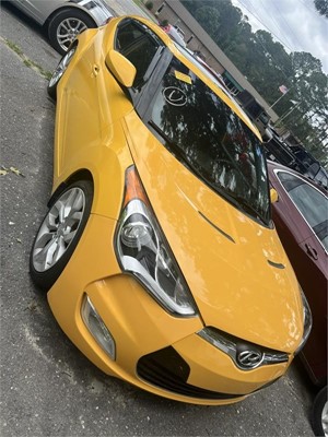 Picture of a 2015 HYUNDAI VELOSTER