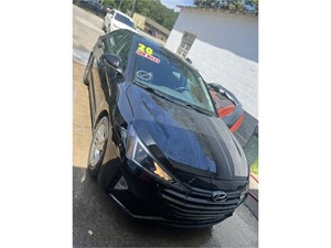 Picture of a 2020 Hyundai Elantra Limited