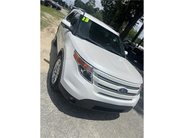 Ford Explorer Limited FWD in Snow Hill
