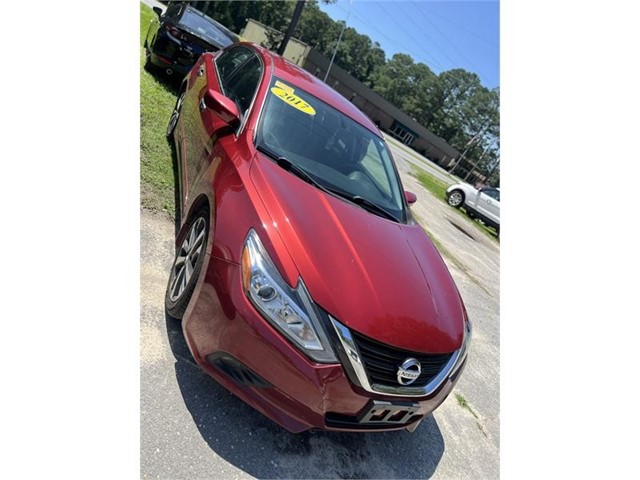 Nissan Altima 2.5 S in Snow Hill