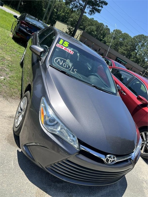 Toyota Camry XSE in Snow Hill