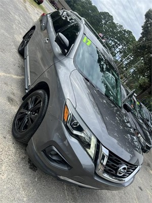 Picture of a 2017 Nissan Pathfinder Platinum 2WD