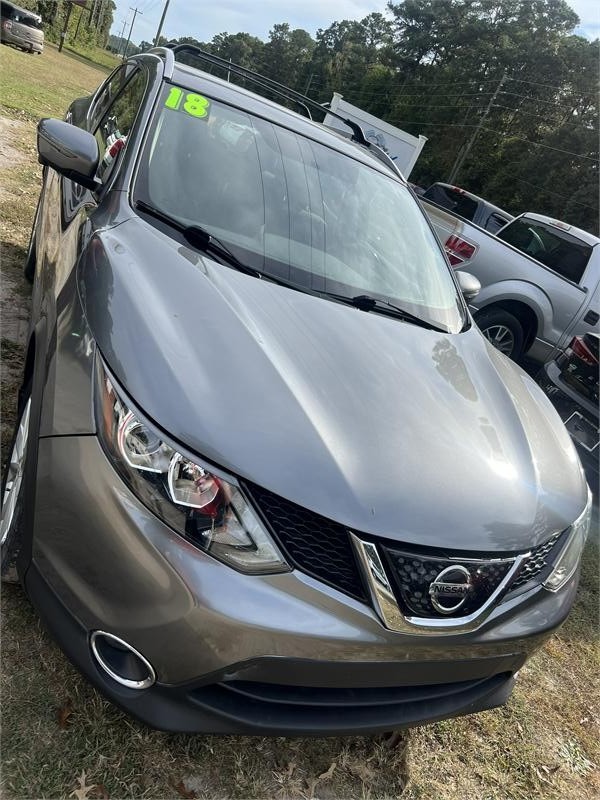 Nissan Rogue Sport S in Snow Hill