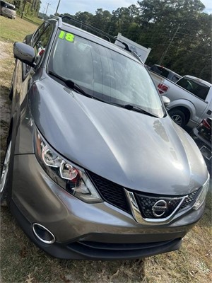 Picture of a 2018 Nissan Rogue Sport S