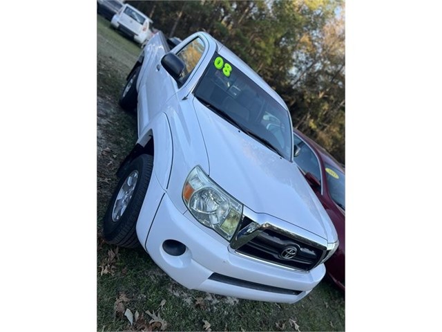 Toyota Tacoma Prerunner Regular Cab 2 in Snow Hill