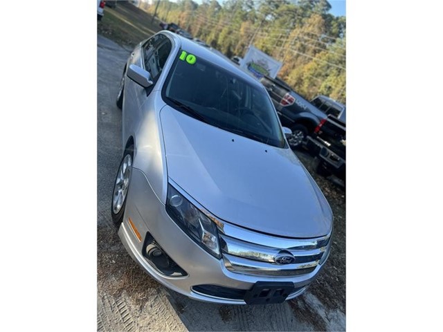 Ford Fusion SE in Snow Hill