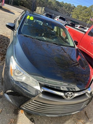 Picture of a 2016 Toyota Camry XSE