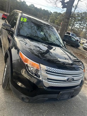 Picture of a 2013 Ford Explorer XLT 4WD