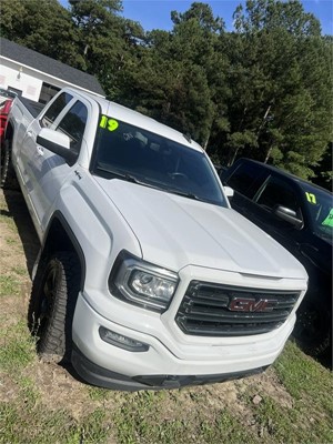 Picture of a 2019 GMC Sierra 1500 Base Double Cab 4W