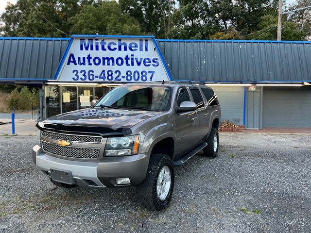 Chevrolet Suburban LT 1500 4WD in Thomasville