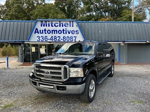 Picture of a 2005 Ford Excursion Limited 6.0L 4WD