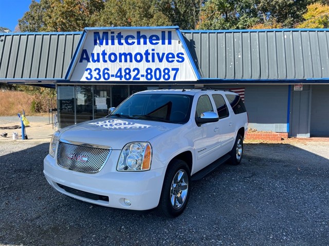 GMC Yukon XL SLT-1 1/2 Ton 4WD in Thomasville