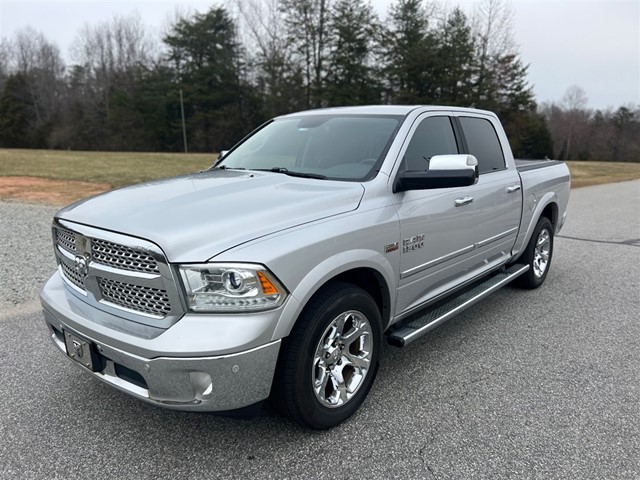 RAM 1500 Laramie Crew Cab SWB 2WD in Thomasville