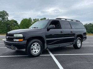 Picture of a 2005 Chevrolet Suburban 1500 4WD