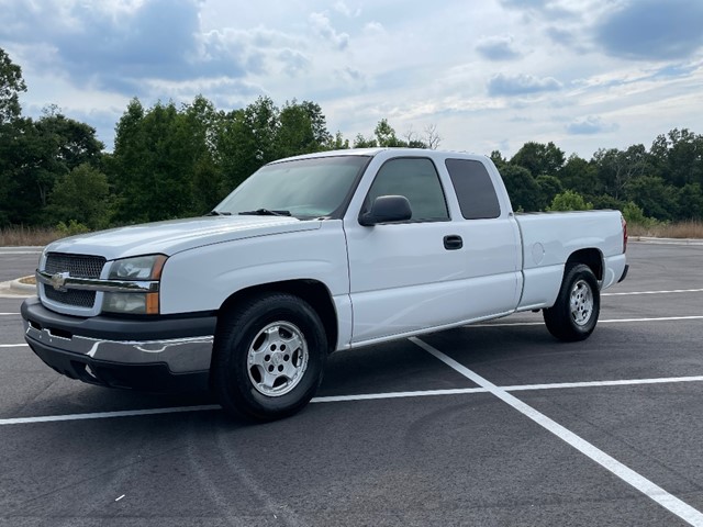 Chevrolet Silverado 1500 Ext. Cab Short Bed 2WD in Garner