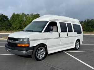 Picture of a 2006 Chevrolet Express 1500 Cargo