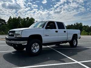 Picture of a 2004 Chevrolet Silverado 2500HD LT Crew Cab Short Bed 4WD