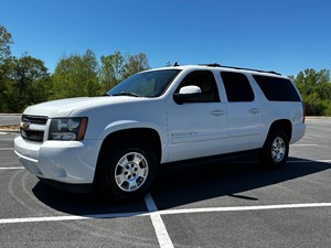 Picture of a 2007 Chevrolet Suburban LT1 1500 4WD