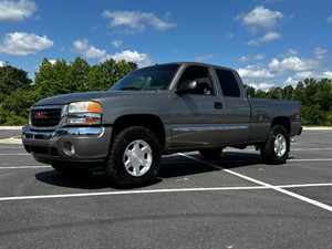 Picture of a 2007 GMC Sierra Classic 1500 SLT Ext. Cab Short Box 4WD